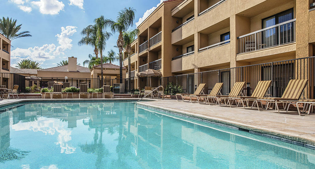 Courtyard Tucson Airport Hotel Exterior photo